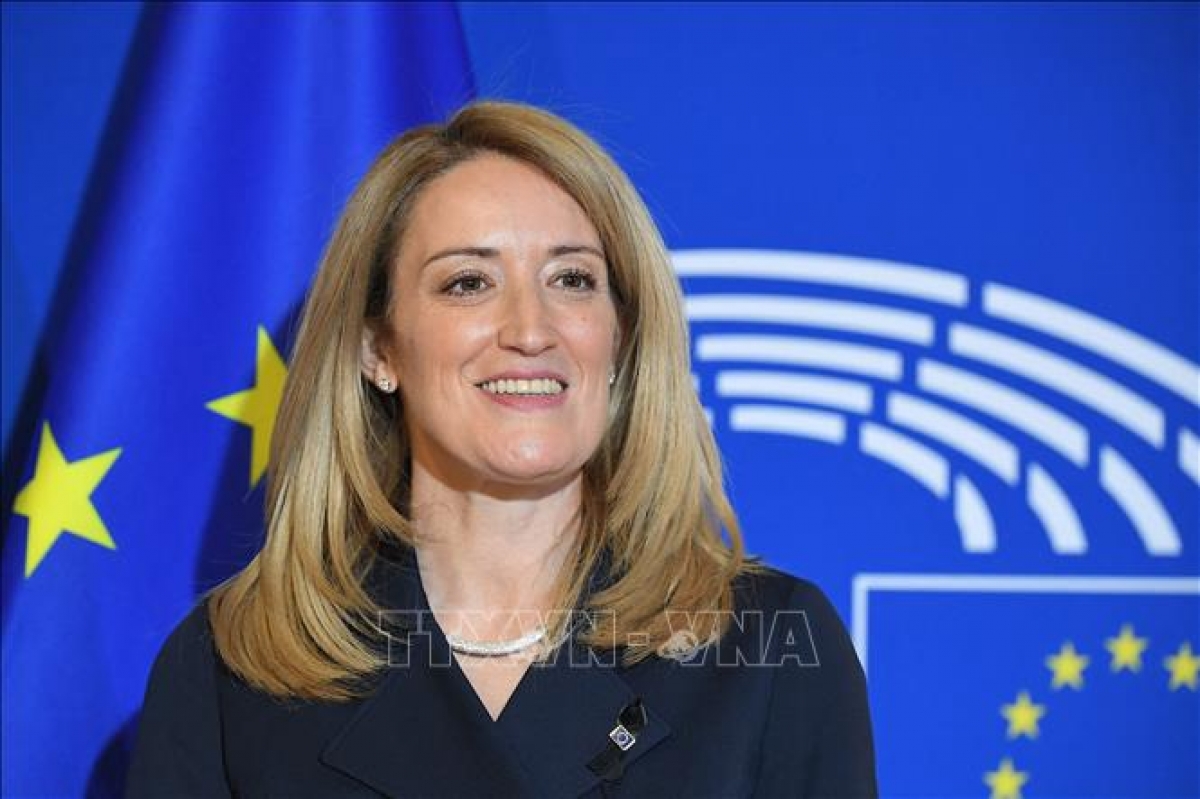 Dinh Hue felicita a la nueva presidente del Parlamento Europeo tras elección