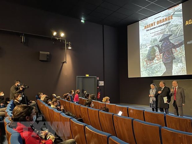 Proyectan en Francia documental en homenaje a víctimas de la dioxina en Vietnam
