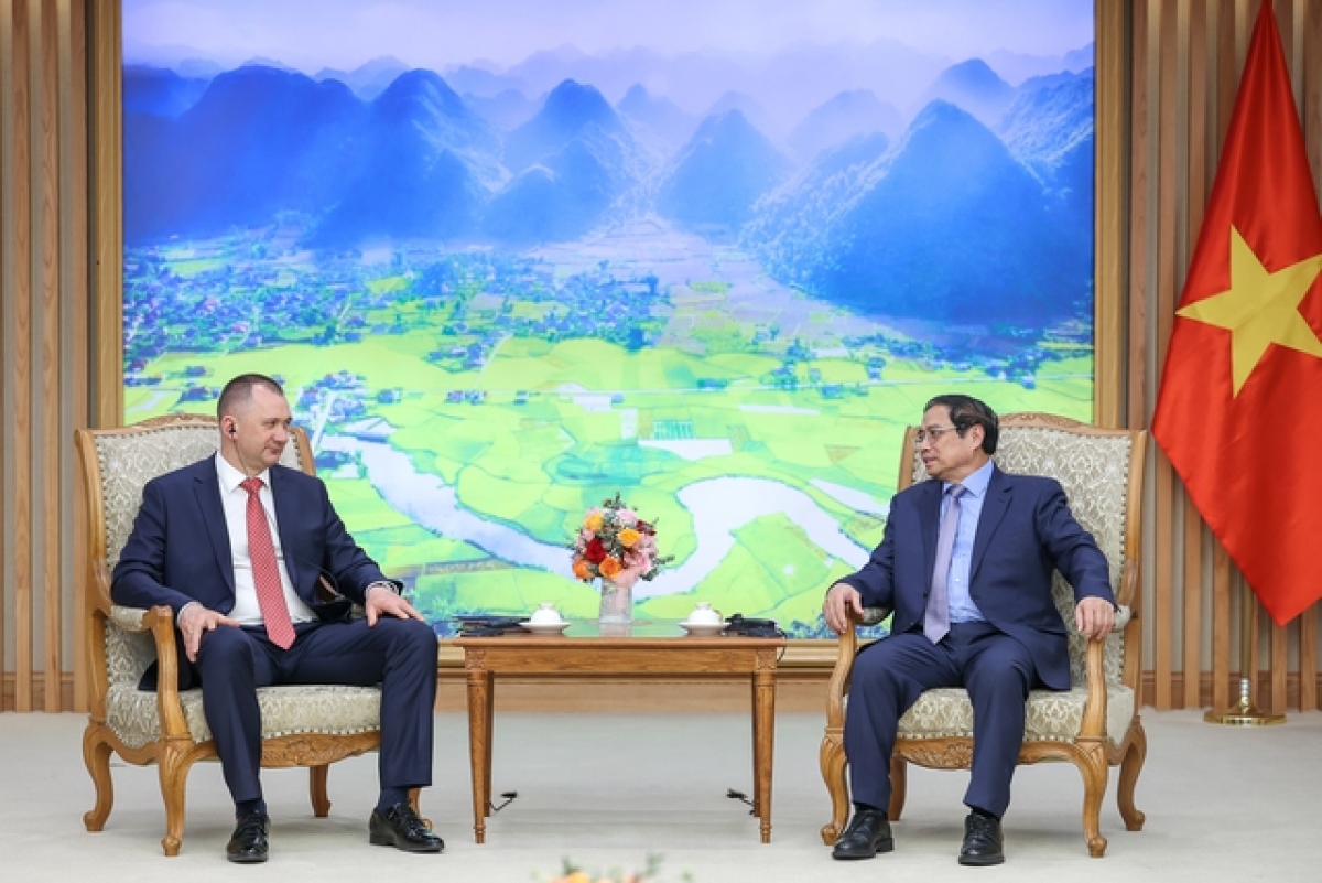 Primer ministro vietnamita recibe al ministro del Interior de Bielorrusia