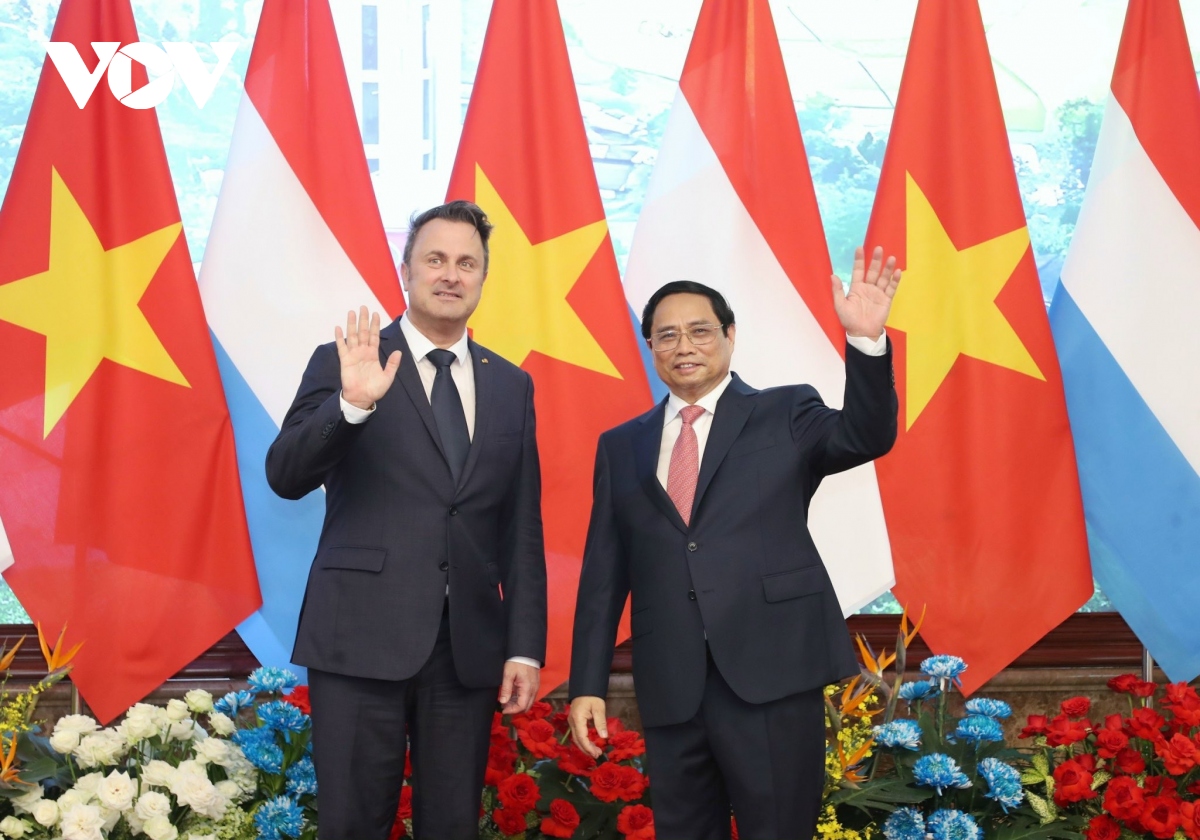 Primer ministro de Luxemburgo finaliza su visita oficial a Vietnam