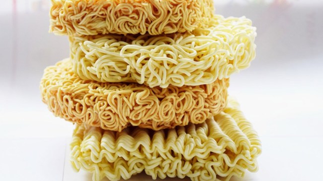 UE flexibiliza normas aplicadas a fideos instantáneos de Vietnam