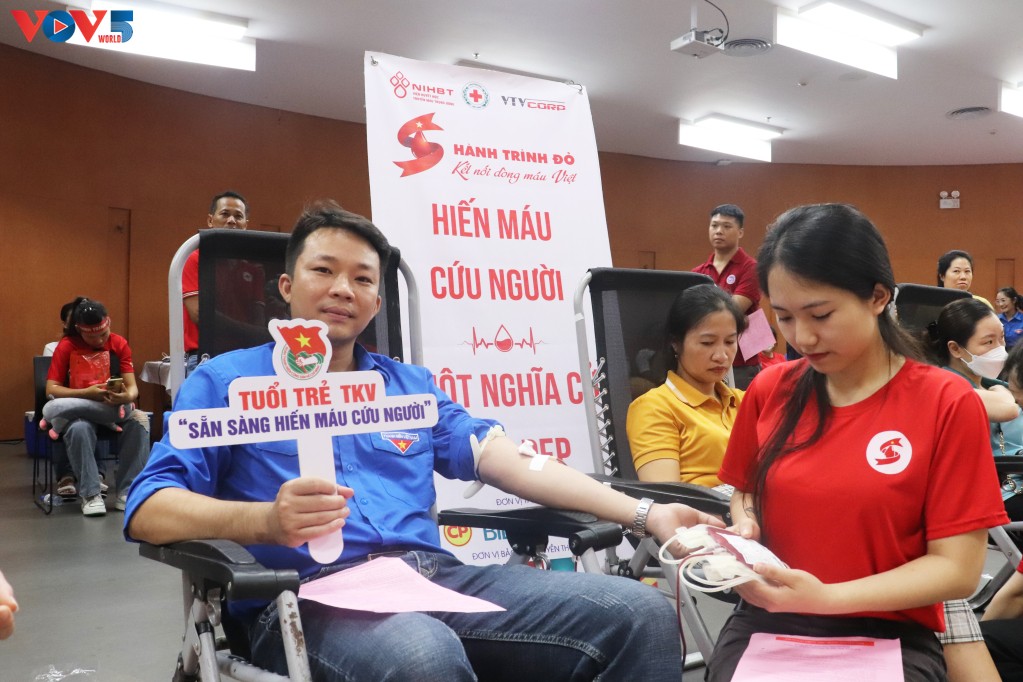 Quang Ninh recibe más de 800 unidades de sangre