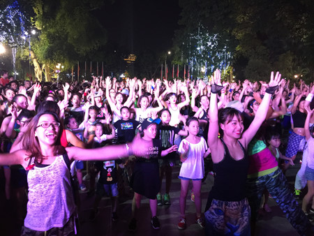 La Zumba ou l’art de bouger vite et de s’amuser…