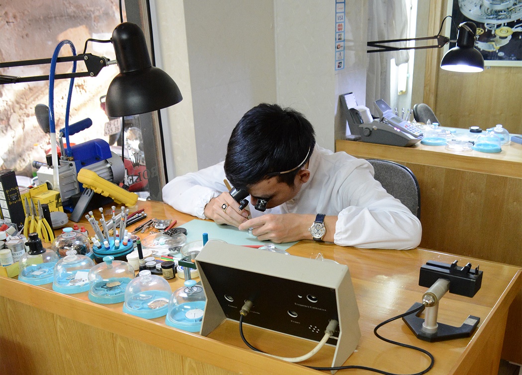 Le médecin des montres Dang Van Truong