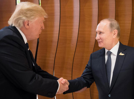 Première rencontre Donald Trump-Vladimir Poutine