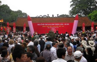 ទិវាកំណាព្យវៀតណាមលើកទី ១០ដោយមានការចូលរួមរបស់របស់បណ្តាកវី បរទេស