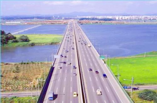 ជប៉ុនអោយ​វៀតណាមខ្ចីទុនដើម្បីផ្តល់ជំនួយអោយគំរោងការណ៏​​​​​​​​​​​​​​ផ្លូវល្បឿនលឿនHa Noi _ Hai Phong