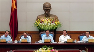 សម័យប្រជុំរដ្ឋាភិបាលប្រចំាខែកុម្ភៈបានបើកនៅទីក្រុងហាណូយ