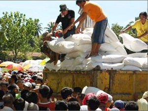 សាធារណះរដ្ឋប្រជាធិបតេយ្យប្រជាមានឹតកូរ៉ររិះគន់អាមេរិកដែលបានផ្អាក់ការផ្ដល់ជំនួយស្បៀងអាហារ