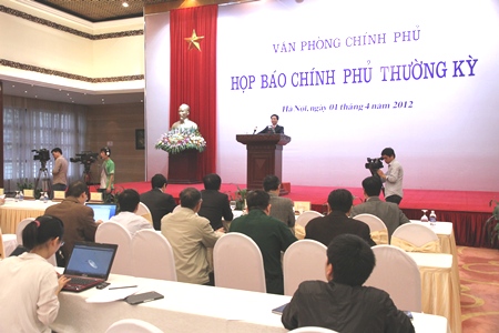 សន្និសីទកាសែតប្រចាំខែមិនាឆ្នាំ២០១២របស់រដ្ឋាភិបាលវៀតណាម