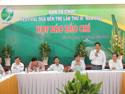 សកម្មភាពត្រៀមរៀបចំឲ្យ​ Festival ដូង Ben Tre ២០១២