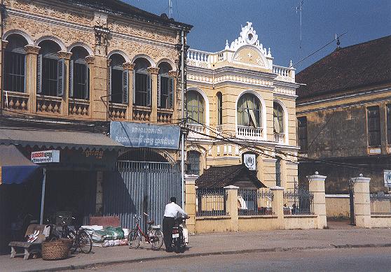 ទីក្រុងបាត់ដំបង់បានខំប្រឹងប្រែងរក្សារបណ្ដាសំណង់ស្ថាបត្យកម្មបុរាណ