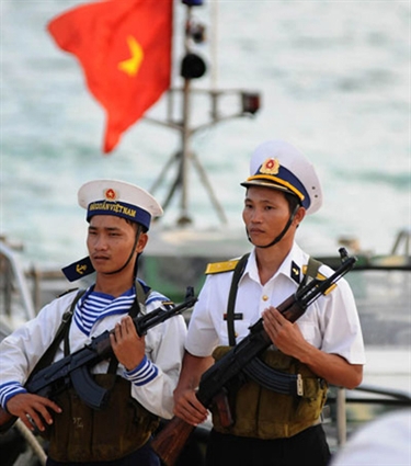 ឧទ្ទេសនាមអំពីខ្សែរភាពយន្តឯកសារ Hoang Sa​ របស់វៀតណាមនៅបារាំង