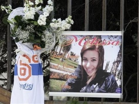 ប៉ូលីសអ៊ីតាលី បានចាប់ឃុំខ្លួនបុរសចំនួន 2នាក់ត្រូវសង្ស័យថាមានការទាក់ទិនដល់ការវាយប្រហារដោយគ្រាប់បែក