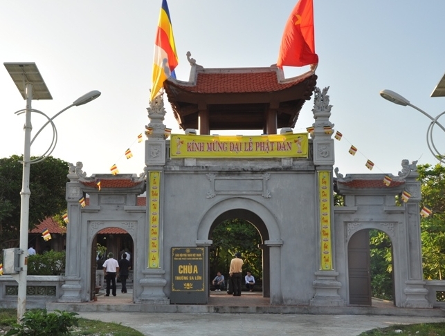 ព្រះអនុត្ថេរះThich Giac Nghia នៅលើកោះTruong sa ធំ