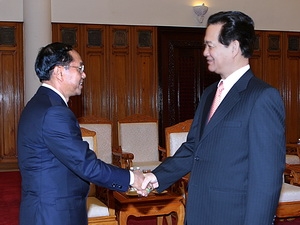 នាយករដ្ឋមន្ត្រី Nguyen Tan Dung ទទួលជួបសន្ទនាជាមួយទេសាភិបាលតំបន់ Yangon (មីយ៉ាន់ម៉ា)