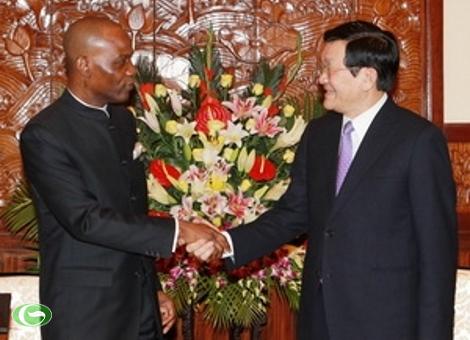 ប្រធានរដ្ឋ​វៀតណាម​ជួបជាមួយ​ឯកអគ្គរដ្ឋ​ទូត​នៃ​បណ្ដា​ប្រទេស