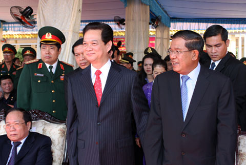 រំលឹកខួបអនុស្សាវរីយ៏លើកទី៤៥ទិវាបង្កើតទំនាក់ទំនងការទូត វៀតណាម-កម្ពុជា