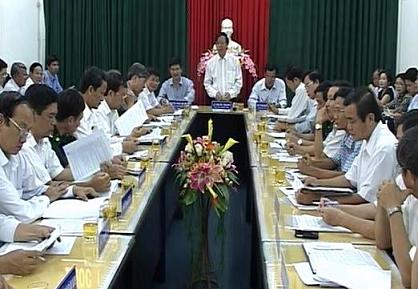 ឧបនាយករដ្ឋមន្ត្រី  Nguyen Xuan Phuc ជួបប្រាស្រ័យជាមួយអ្នកបោះឆ្នោតខេត្ត​ Quang Nam