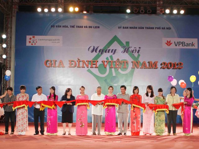 ទិវាបុណ្សគ្រួសារវៀតណាមឆ្នាំ ២០១២