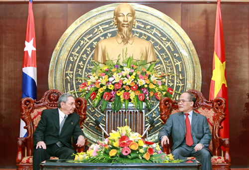 សកម្មភាពរបស់ប្រធានគុយបា Raul Castro Ruz នៅវៀតណាម