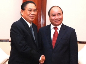 បន្តសកម្មភាពនៃដំណើរទស្សនកិច្ចនិងបំពេញការងារនៅឡាវរបស់ឧបនាយករដ្ឋមន្ត្រី Nguyen Xuan Phuc