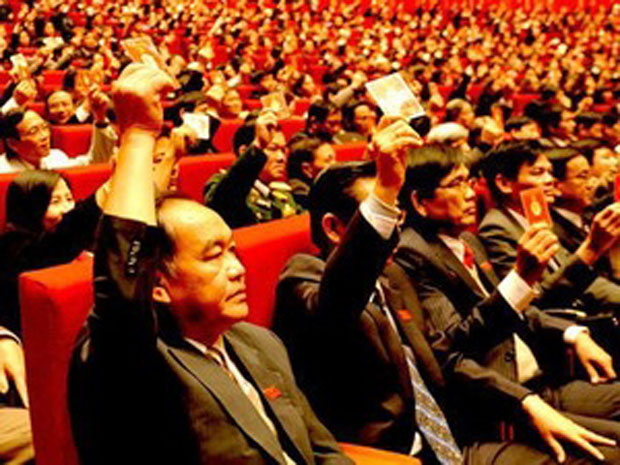 កម្មាភិបាល បក្ខជននិងប្រជាជនសម្ដែងការស្រុះចិត្តគំនិតជាមួយការផ្សព្វផ្សាយសេចក្ដីសម្រេចចិត្តរបស់សន្និបាតមជ្ឈឹមបក្សលើកទី​៤