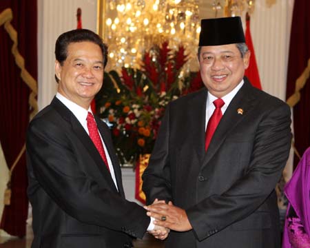 វៀតណាមនិងឥណ្ឌូនេស៊ីលើកកំពស់ទំនាក់ទំនងដៃគូយុទ្ធសាស្ត្រ