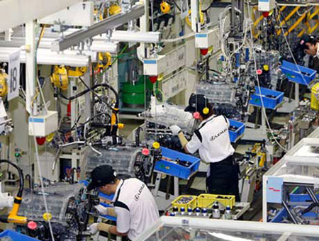 បណ្ដាសកម្មភាពសេដ្ឋកិច្ចអាចស្តារឡើងវិញនាត្រីមាសទី ៤ ឆ្នាំ ២០១២