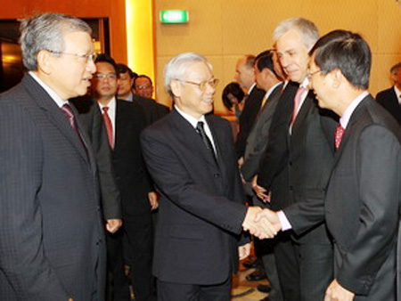 បើកចេញទំព័រថ្មីក្នុងទំនាក់ទំនងរវាងវៀតណាមនិងសឹង្ហបុរី