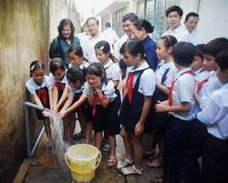 គំរោងការណ៍ផ្តល់ទឹកស្អាតនិងអនាម័យជបនទតំបន់វាលទំនាបទន្លេ Hong