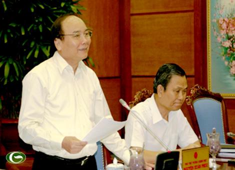 ឧបនាយករដ្ឋមន្ត្រីវៀតណាម Nguyen Xuan Phuc ជួបប្រាស្រ័យជាមួយកអ្នកបោះឆ្នោតខេត្ត Quang Nam