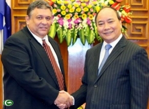 ឧបនាយករដ្ឋមន្ត្រី Nguyen Xuan Phuc ទទួលជួបសន្ទនាជាមួយគណៈប្រតិភូរដ្ឋាភិបាលគុយបា
