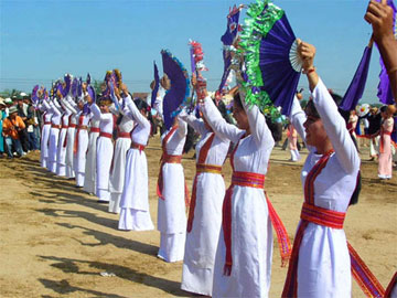 ពិធីបើកនៃទិវាបុណ្យវប្បធម៌-កីឡានិងទេសចរណ៍តំបន់ ជនរួមជាតិចាមនៅខេត្ត Ninh Thuan ឆ្នាំ ២០១២