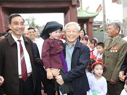 អគ្គលេខាNguyen Phu Trong ចូលរួម “ទិវាមហាសាមគ្គីជនជាតិទាំងមូល” និង បំពេញទស្សនកិច្