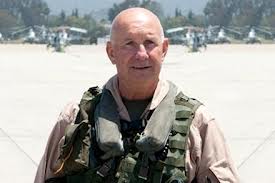 មេបញ្ជាការរងនៃបញ្ជាការដ្ឋានប៉ាស៊ីហ្វិកអាមេរិកទស្សនកិច្ចវៀតណាម