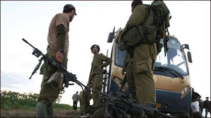 អ៊ីស្រាអែលបានចាប់ផ្តើមដកកងទ័ពចេញពី តំបន់ជាប់នឹងតំបន់ដី Gaza