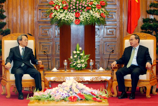 ឧបនាយករដ្ឋមន្ត្រី Nguyen Thien Nhan ទទួលជួបសន្ទនាជាមួយប្រធានស្ថាប័ន​អធិការ​កិច្ចនិងសវនកម្មកូរ៉េខាងត្បូង