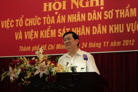 ប្រធានរដ្ឋ Truong Tan Sang ជួបប្រាស្រ័យ ជាមួយអ្នកបោះឆ្នោត ទីក្រុងហូជីមិញ