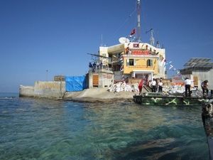 ប្រគល់ជូនអំណោយបុណ្យតេតប្រពៃណីអោយកម្មាភិបាល យុទ្ធជននៅកោះ Da Lat