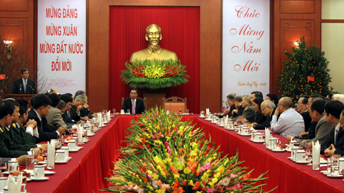 ពិធីជួបមុខនិងជូនពរឆ្នាំថ្មីបណ្ដាថ្នាក់ដឹកនាំ អតីតថ្នាក់ដឹកនាំបក្សនិងរដ្ឋ