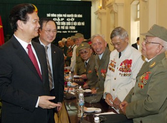 សកម្មភាពរបស់នាយករដ្ឋមន្ត្រី Nguyen Tan Dung  នៅទីក្រុង Hai Phong