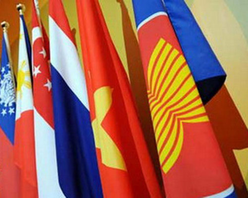 បណ្ដារដ្ឋមន្ត្រីការបរទេសអាស៊ានបានដំណើរការកិច្ចប្រជុំនៅប្រ៊ុយណេ