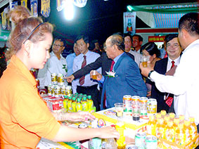 ផ្សារណាត់ពាណិជ្ជកម្មអន្តរជាតិ Tinh Bien – An Giang ឆ្នាំ២០១៣បានបិទ