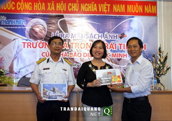 ពិធីបង្ហាញមុខសៀវភៅ÷ Truong Sa ក្នុងបេះដូងខ្ញុំ