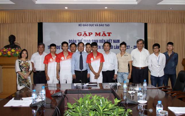 ក្រុមវៀតណាមចេញដំណើរចូលរួមមហោស្រពកីឡានិស្សិតពិភពលោកឆ្នាំ២០១៣