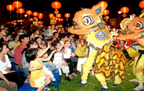 ស្វែងយល់អំពីអាស៊ីអាគ្នេយ៍តាមរយះបុណ្យព្រះច័ន្ទពេញបរមី