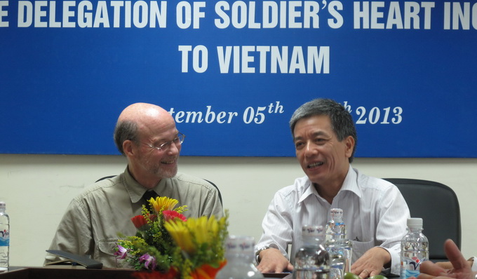 ជំរុញទំនាក់ទំនងមិត្តភាពប្រជាជនវៀតណាមនិងអាមេរិក