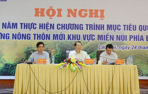 សន្និសីទបូកសរុប៣ឆ្នាំអនុវត្តកម្មវិធីគោលដៅជាតិកសាងជនបទថ្មីនៅបណ្ដាខេត្តនៅភាគខាងជើងវៀតណាម