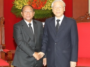 អគ្គលេខាលោកNguyen Phu Trong ទទួលជួបជាមួយគណៈប្រតិភូជាន់ខ្ពស់កម្ពុជា